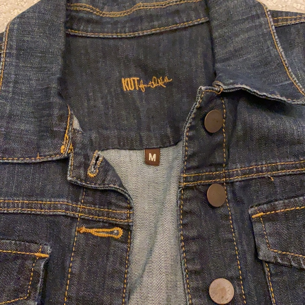 Jean jacket - Picture 2 of 4